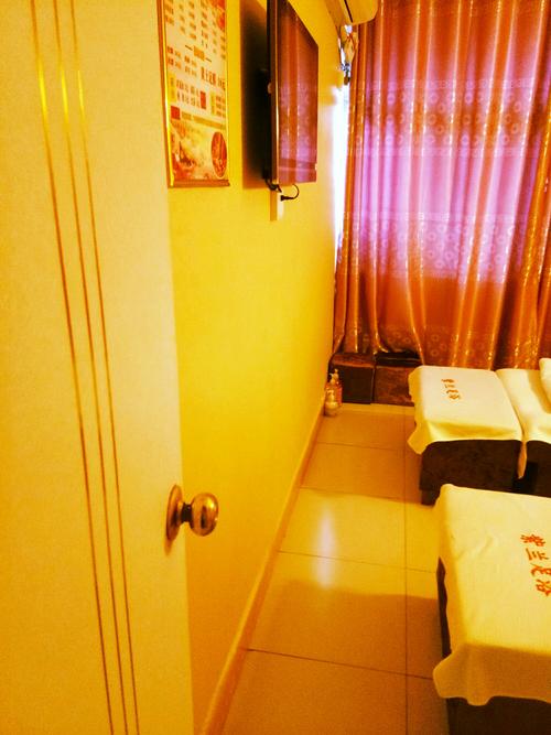 喝茶工作两不误